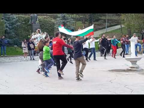 Айдар Аваси, хоро в размер 9/16