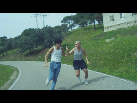 SHOREN - AVIONES DE BARRO Ft. SERKO (Video Oficial)