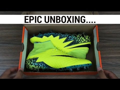 UNBOXING - NIKE HYPERVENOM PHANTOM II V2! (FROM THE SPARK BRILLIANCE PACK)