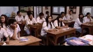 Download lagu tendangan dari langit part 1 mp3