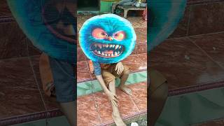 Download lagu Ouch, my leg hurts mp3