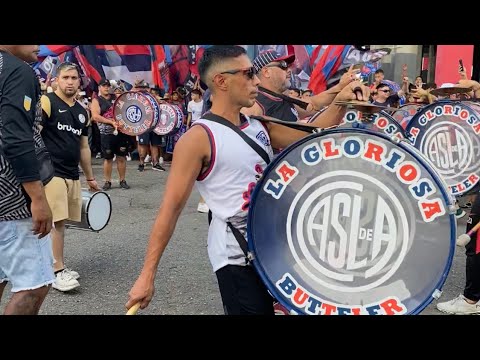 "A boedo vamo a volver! | La Mejor hinchada del mundo " Barra: La Gloriosa Butteler • Club: San Lorenzo • País: Argentina