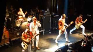Me First and the Gimme Gimmes - I Will Survive (Barcelona, Apolo, 21/02/2014)