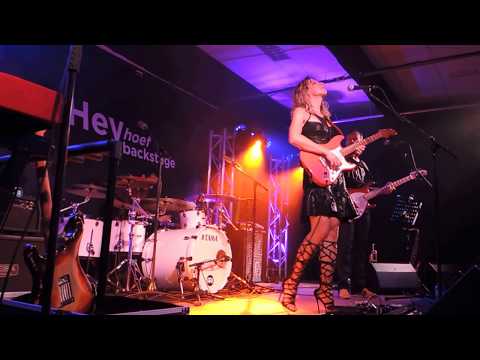 Ana Popovic [3] Johnny Ray (Tilburg, Heyhoef Backstage, 17-6-2017)