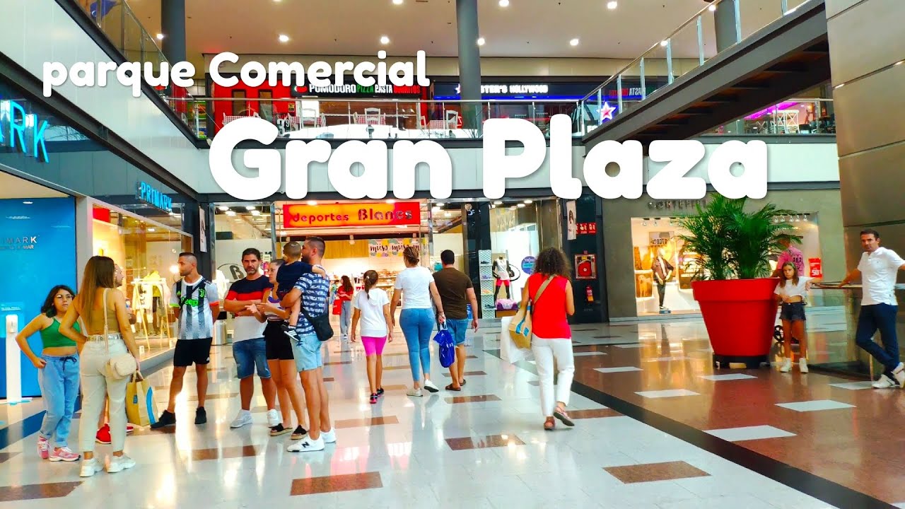 parque Comercial Gran Plaza Roquetas de Mar Almería España septiembre de 2022