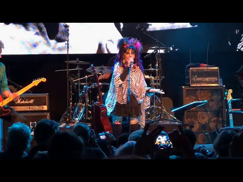 Nina Hagen ft. Romanza Brava - Dope Sucks