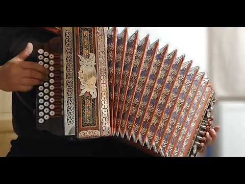 El Cóndor Pasa (If I Could) - button accordion B-Es-As (lyrics in subtitles)