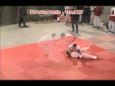 Einlaufvideo vom 2.KT (2015) in Rostock: Das Judoteam M-V in Aktion