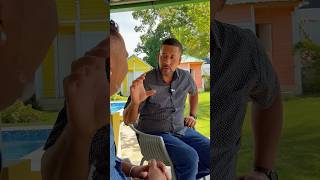 Este dueño de dealer no valoró al que quería comprar un carro barato. Mira por qué