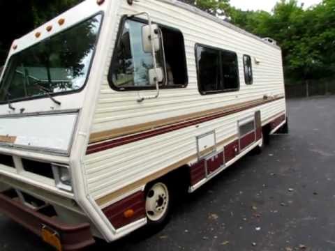 Southwind 2s -001. Fleetwood southwind 1984. Fleetwood rv southwind 1984. Fleetwood bounder 1986 модель. Southwind 2s 136.