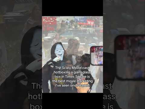 The Scary Movie cast hotboxing a giant glass box in Times Square is the best movie marketing