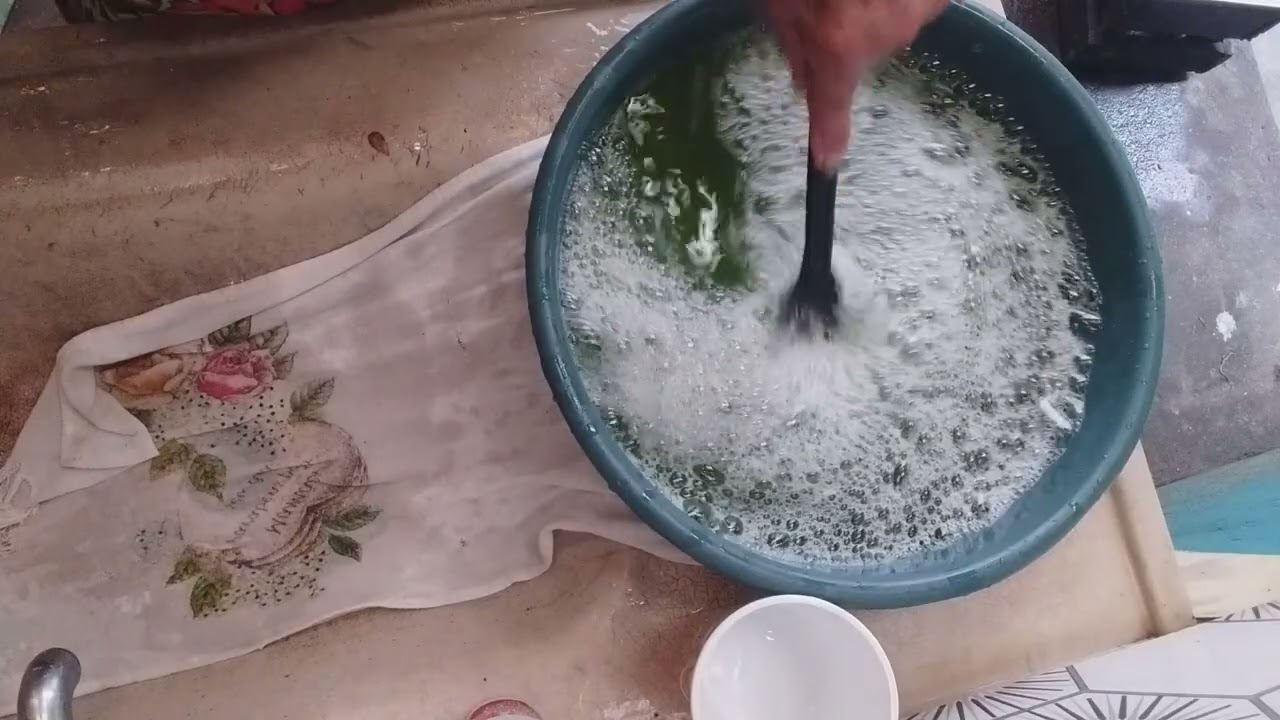 olha mais  um detergente  saindo tem muitos pedidos