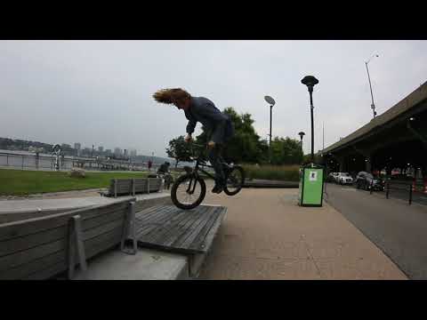 ANIMAL BIKES - LIVE FROM NYC (BMX)