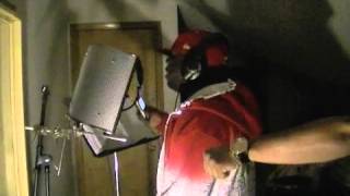 The Jacka   in studio with DUBBLE OO SpaceAge (mob)  Making Wallet so fat