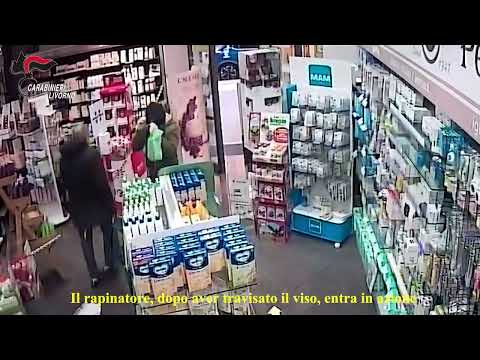 Rapina in farmacia: finisce in carcere un 54enne
