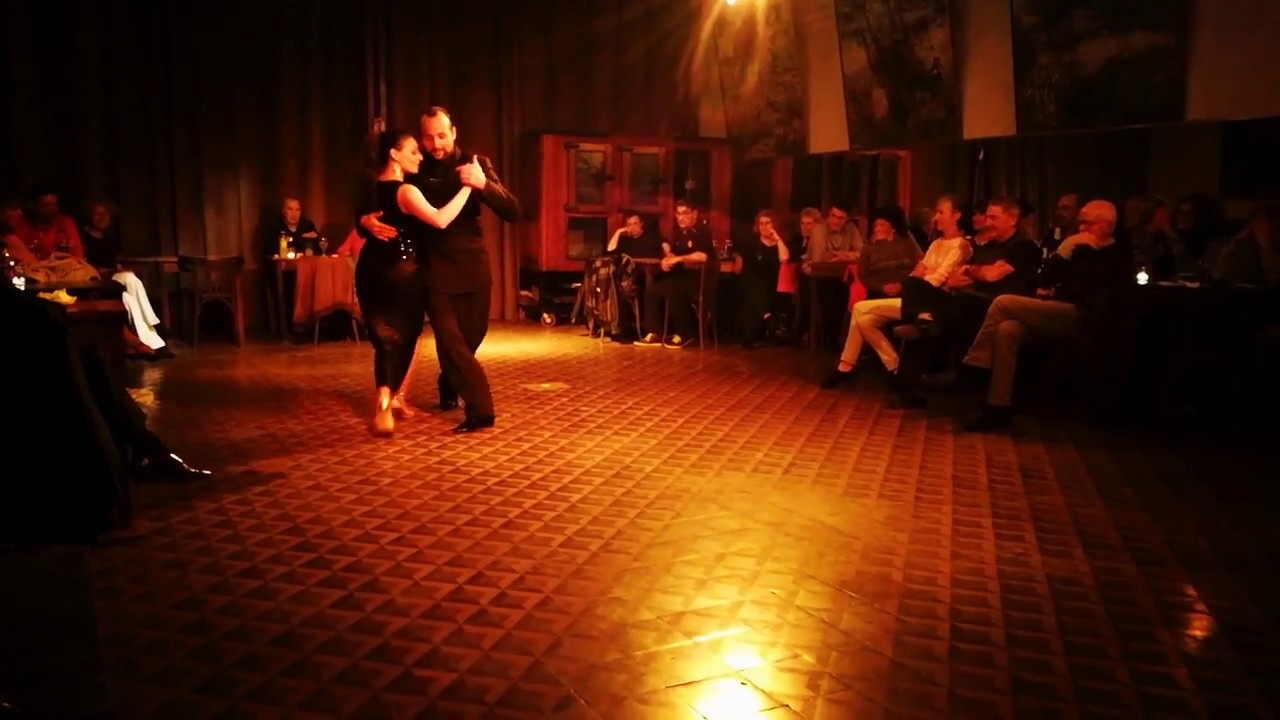 MILONGAS DE BUENOS AIRES, el Tacuarì Marco y Anna