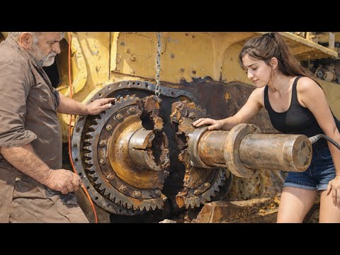 The large Gear Cutter Pillar’s side wheel broke into two pieces,it was Dismantled and fully Repaired