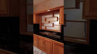 cosina de madera rosa morada