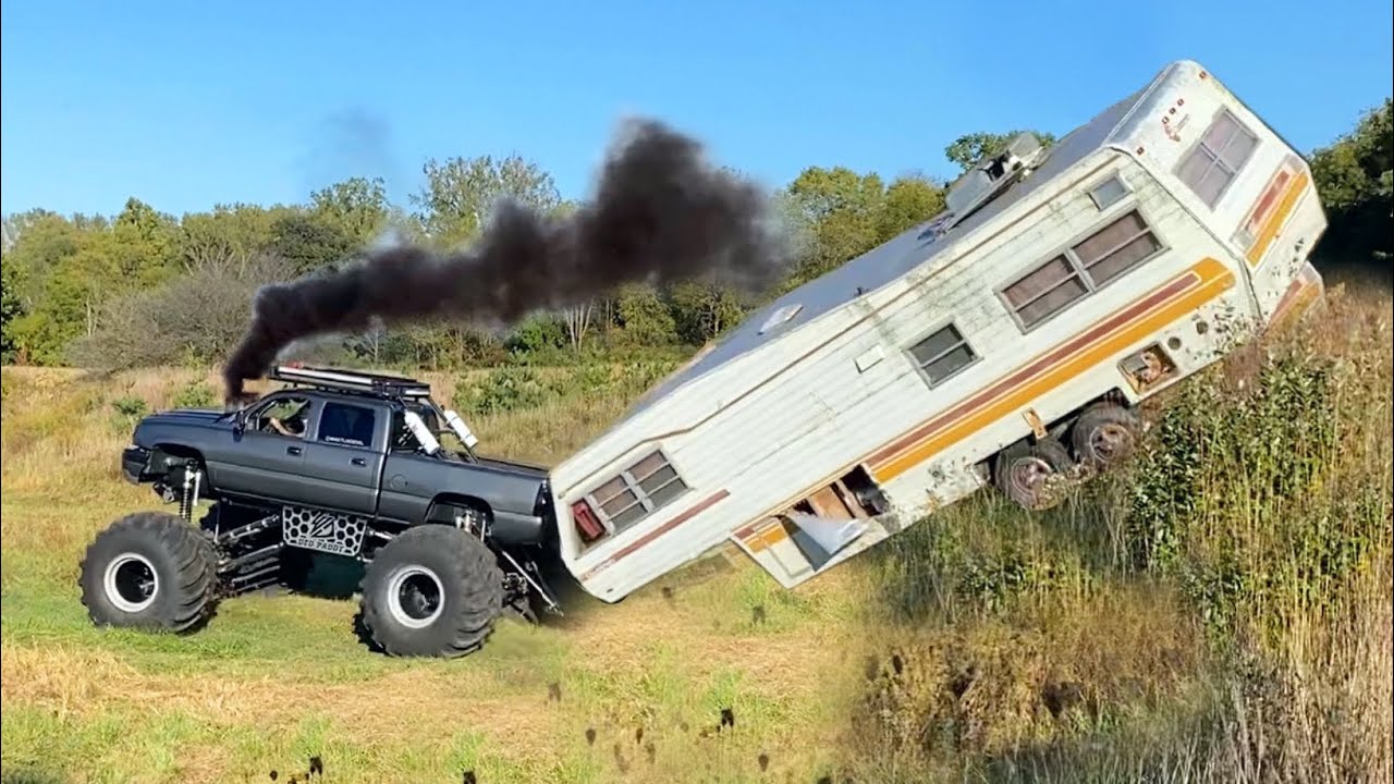 Extreme Gooseneck offroading 2