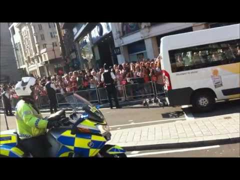 Fake Olympic Torch Man Bundled Out by Police at Piccadilly Circus
