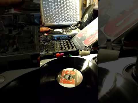 Isley brothers vs Notorious Big