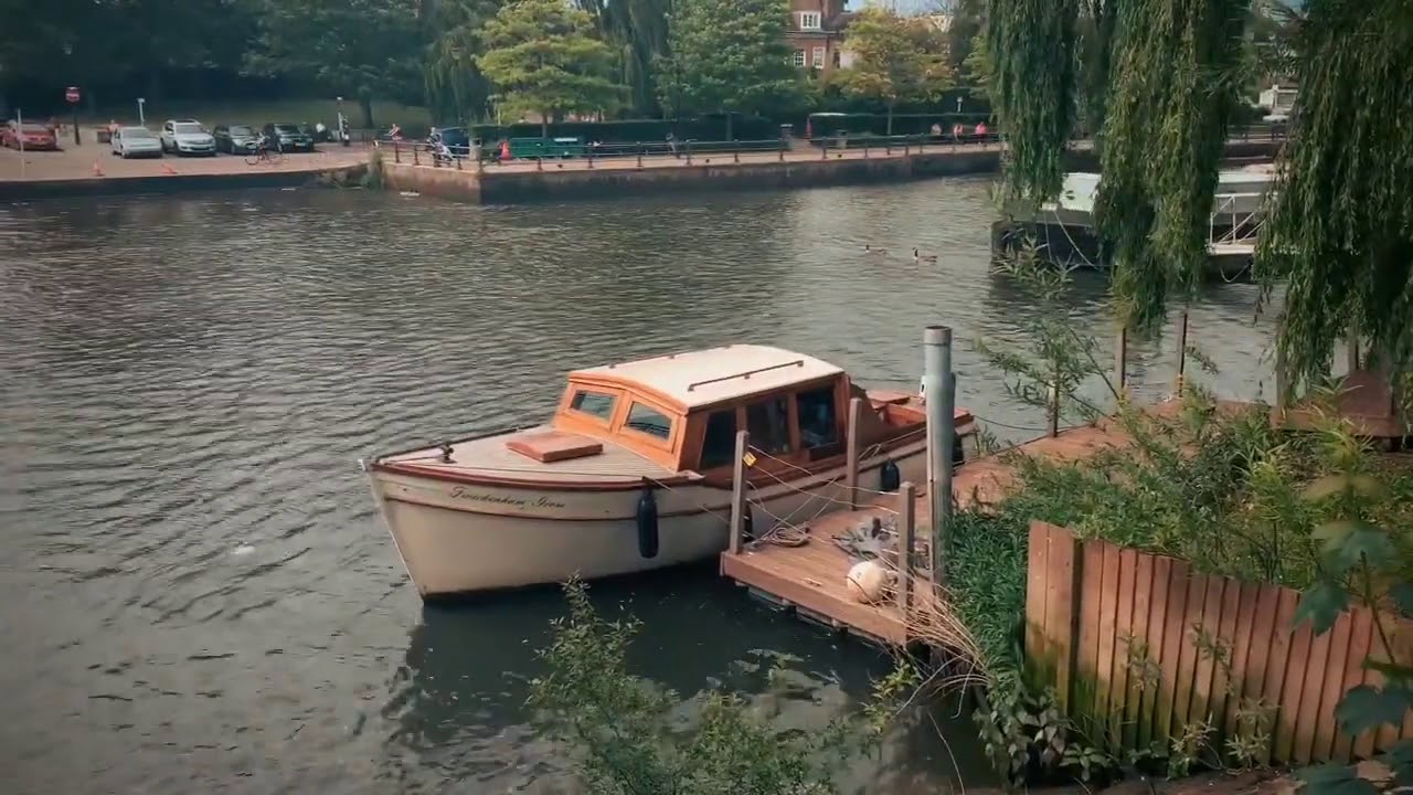 Discover the highlights of Eel Pie Island.
