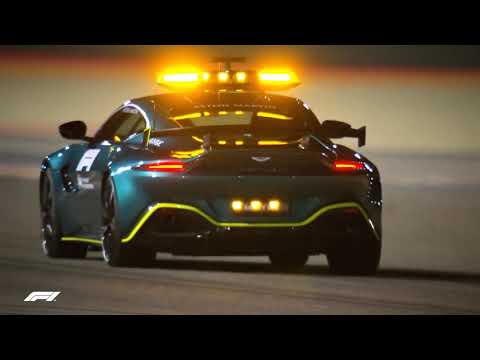 アストンマーティン「ヴァンテージ」とメルセデスAMG「GT R」が2021年のF1セーフティカーに選ばれた2台が走行する動画