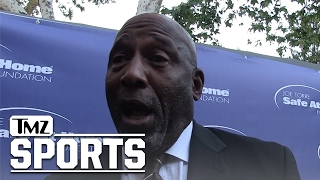 James Worthy Fires Back at Kevin Durant After KD Trashed Him | TMZ Sports