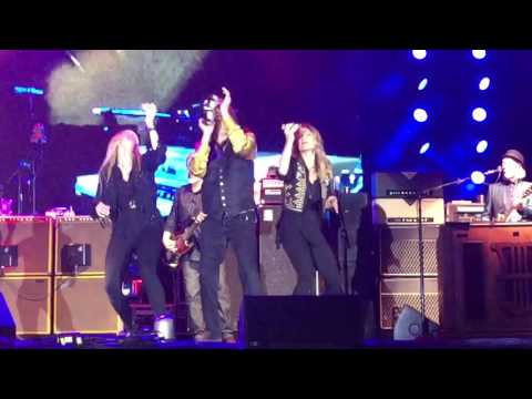 Tom Petty and The Webb Sisters -Arroyo Secco