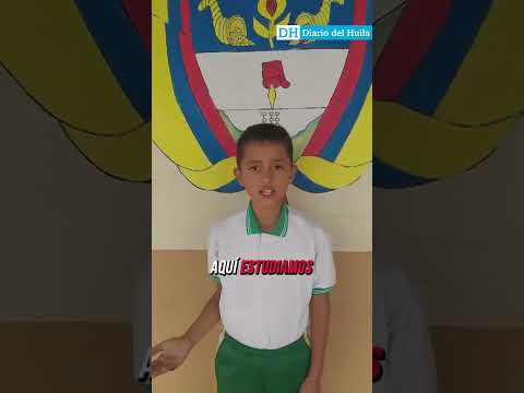 Niños hicieron un llamado al presidente Abelardo para pedir la construcción de una escuela.