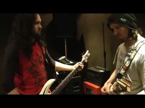 DragonForce Sam Totman & Fred Leclercq Jam 'Defenders' from Maximum Overload