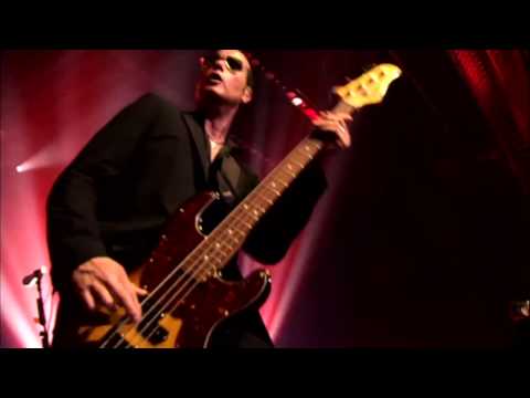 Stone Temple Pilots - Trippin' on a Hole in a Paper Heart [Alive in the Windy City] HD