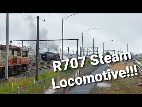 R707 Light Engine And 5BM9 Passing at Newport!!!