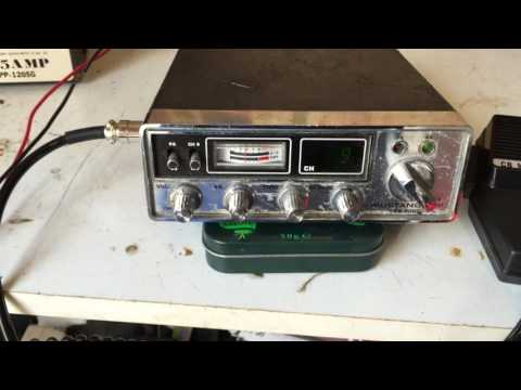 Mustang CB2000 40 Channel FM CB radio