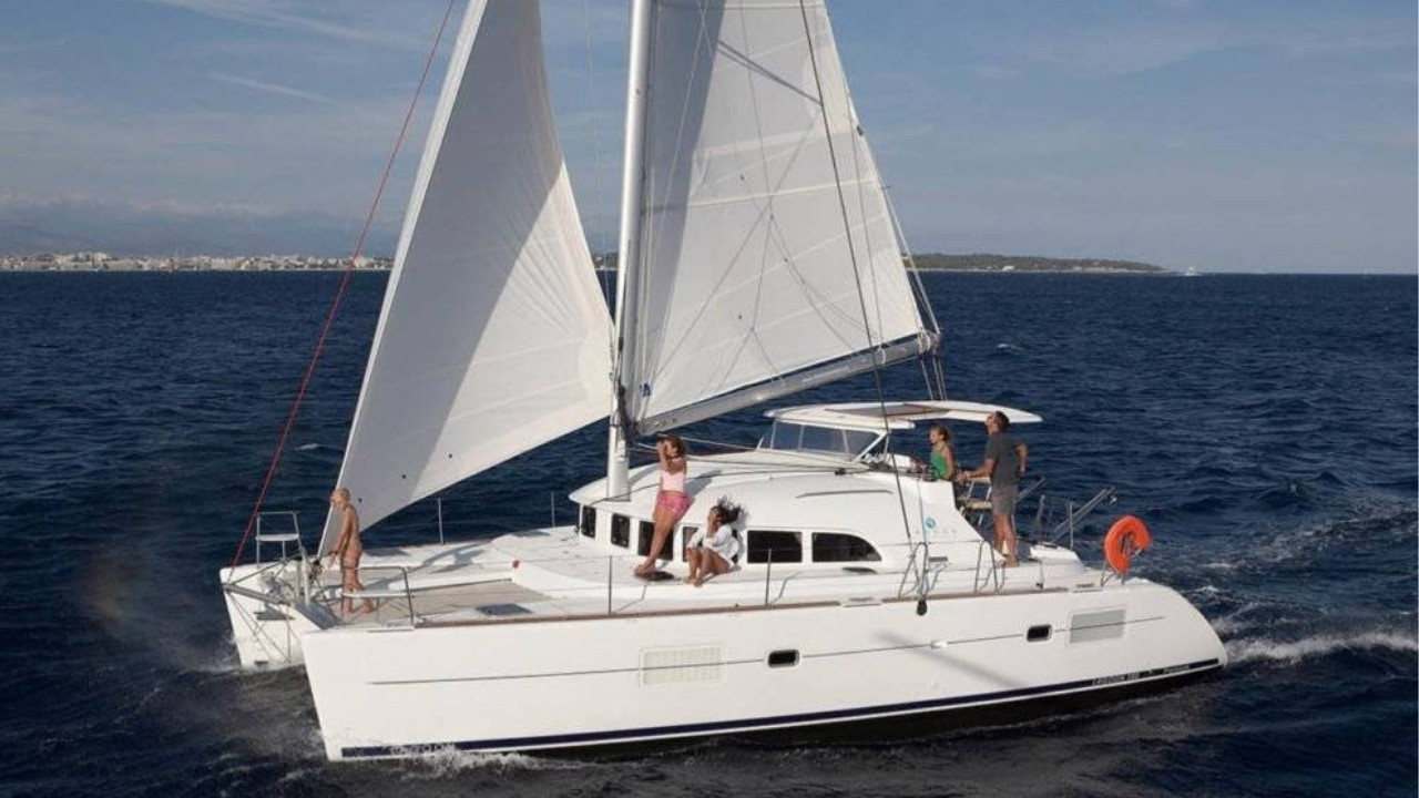 Lagoon 380