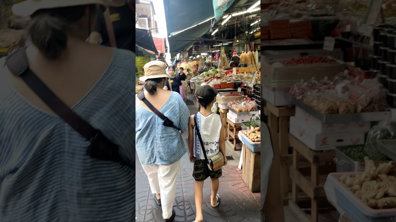 ヤワラートの市場を散策