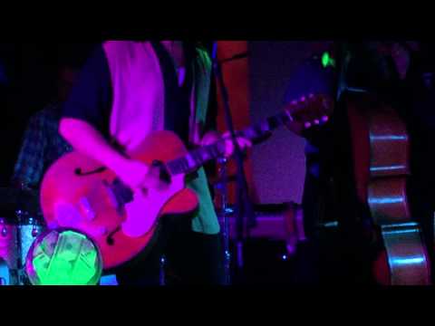 160108 Doug Deming & The Jewel Tones at Witches Den BBQ #4