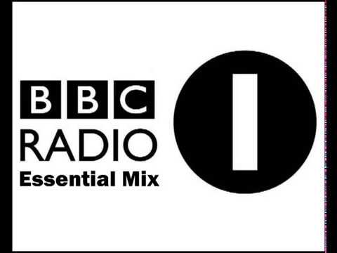 Essential Mix  Seb Fontaine Sasha & Pete Tong   Live at Priviledge, Manumission, Ibiza 2002 08 04