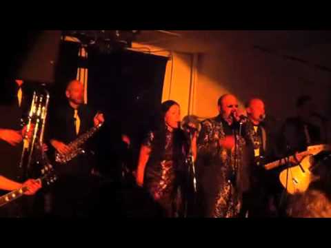 Skandalites - Three Minute Hero (The Selecter)