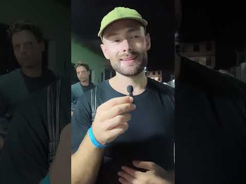 Turistas extranjeros opinan sobre las tradicionales mesitas de Flores Petén Guatemala 🇬🇹