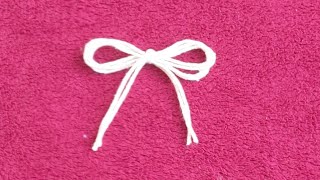 How to make a BOW / Yarn Bow #bow #yarn #diy #handmade #feitoamao#christmas