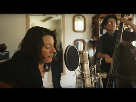 Annabelle Chvostek   D’ÊTRE HUMAIN (Southern Souls session)