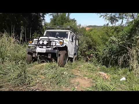 Chupa Cabra - Bandeirante sem tração traseira na subida