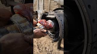 How Truck Wheels Bearing Greasing #shorts #truck #mechanic #repair #how