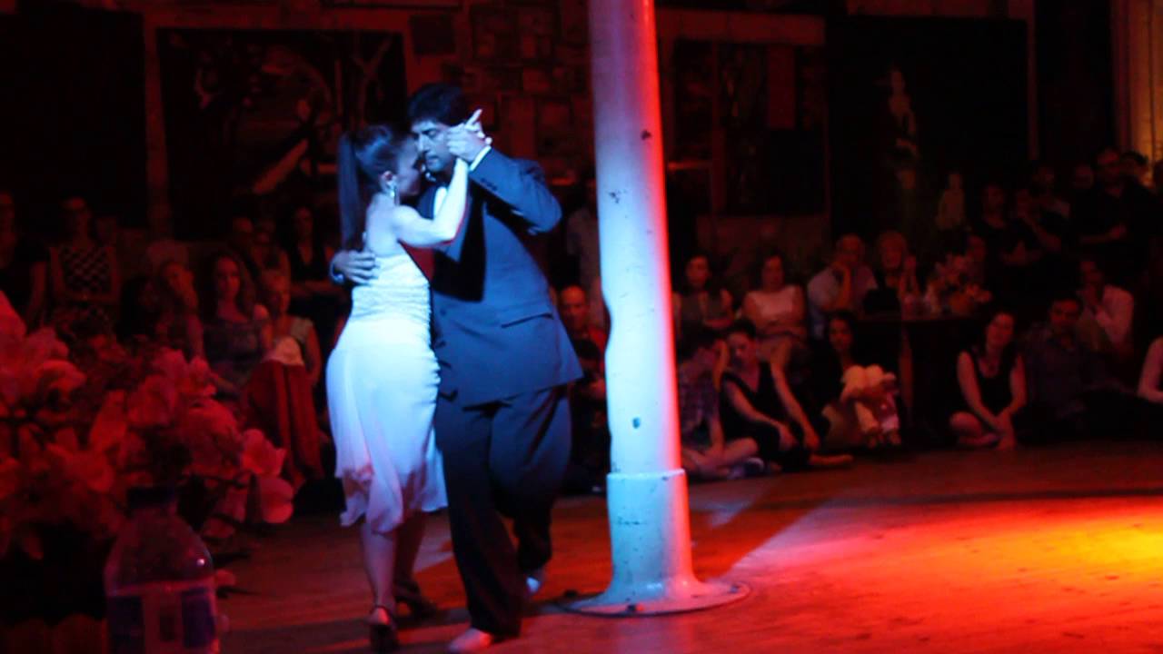GASTON GODOY E LAURA ATIENZA NA MILONGA SUPERESPECIAL