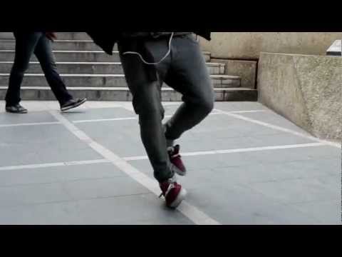 Monkey calling out Lando Andrade footwork video &² en bonus Yung Krispy ( BoondocksCrew) #TeamFr