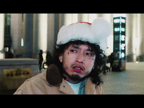 RUSSELL! - LAST CHRISTMAS (Official Music Video)
