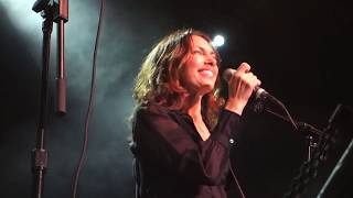 Susanna Hoffs, Aimee Mann &amp; Ted Leo - Nes Gadol Hayah Sham