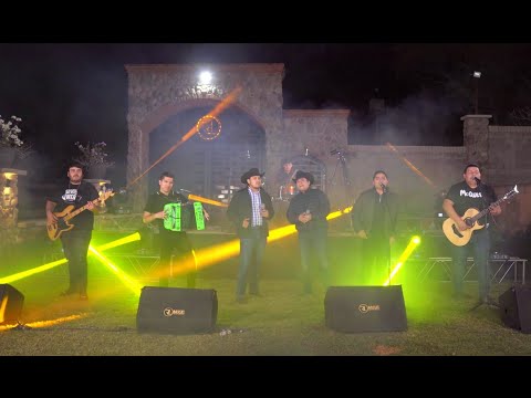 Los Caballeros de Mxli Ft Los Emperadores - El Tio Lako
