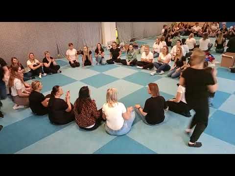 LIST DO PRZYJACIELA, zabawa muzyczna, pomysł ruchu Maria Tomaszewska, METODA EDUMUZ